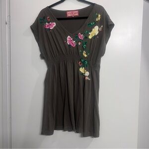 JWLA Floral Embroidered Tunic in Olive